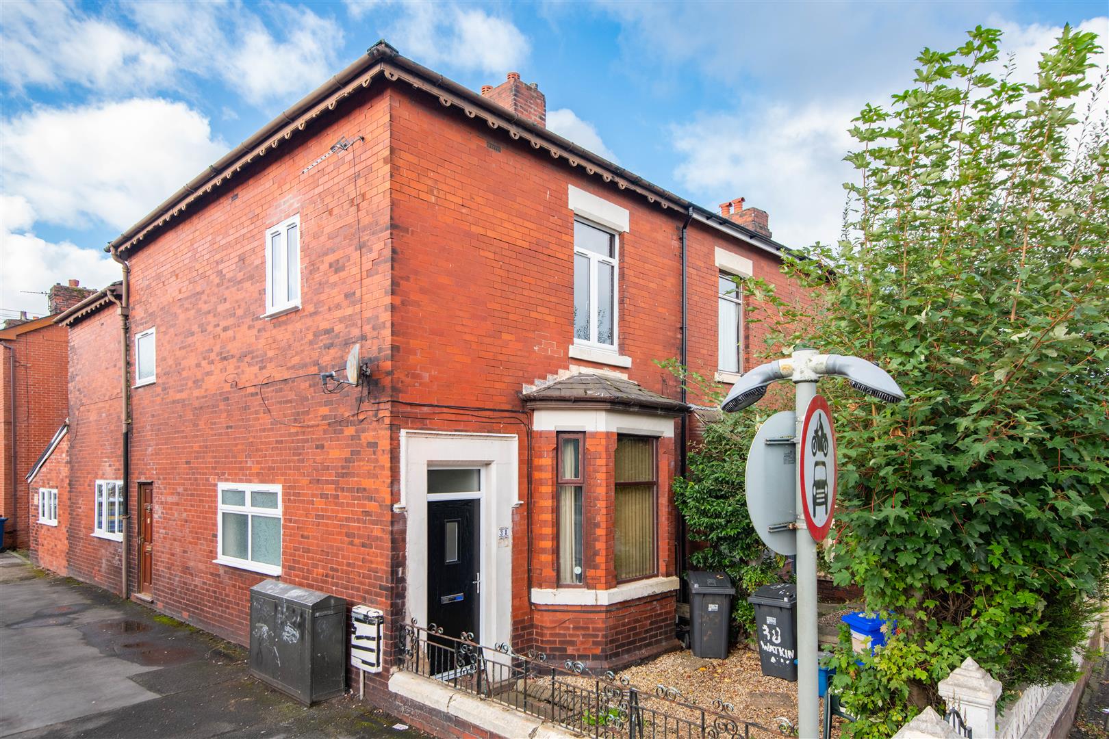 2 bed property in Watkin Lane, Lostock Hall